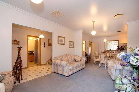 Property photo of 10 Atkinson Court Aspendale Gardens VIC 3195