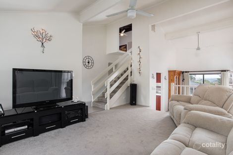 Property photo of 42 Rolling Hills Road Chirnside Park VIC 3116