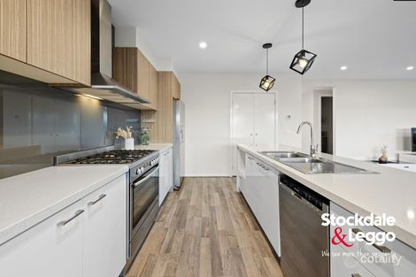 Property photo of 88 Positano Grove Greenvale VIC 3059