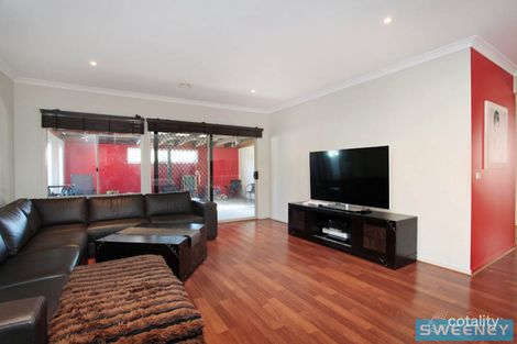 Property photo of 27 Forest Glade Way Caroline Springs VIC 3023