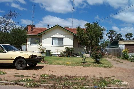 10 Yalbaroo Rd, Northam, WA 6401