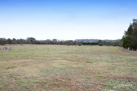 Property photo of 4 Campaspe Close Springvale NSW 2650