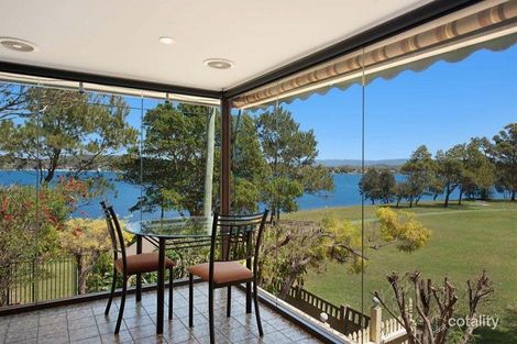 Property photo of 64 Middle Point Road Bolton Point NSW 2283