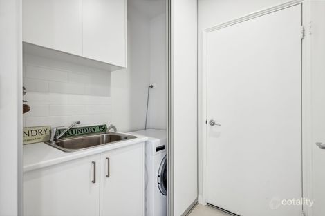 Property photo of 2 Windsor Place Kallaroo WA 6025