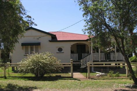 18 James St, Crows Nest, QLD 4355