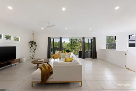 Property photo of 21 Ridge Court Mooloolah Valley QLD 4553