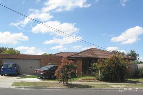 Property photo of 23 Sandfield Drive Carrum Downs VIC 3201