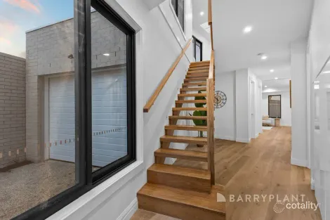 Property photo of 2 Acol Court Mulgrave VIC 3170