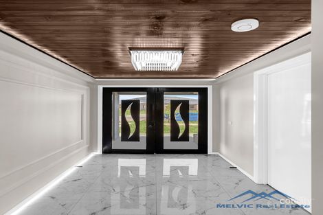 Property photo of 6 Shell Close Clyde North VIC 3978