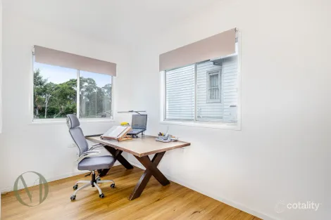 Property photo of 18 Manning Parade Dundas Valley NSW 2117