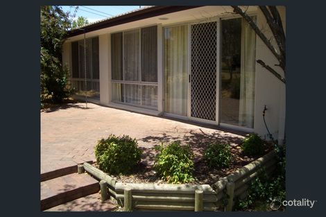 Property photo of 10 Brooke Place Wanniassa ACT 2903