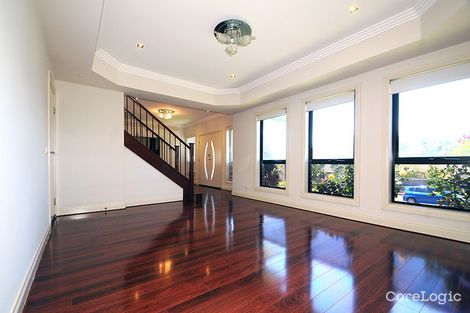 Property photo of 1/1 View Road Glen Waverley VIC 3150