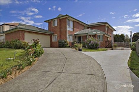 Property photo of 8 Mitchell Court Berwick VIC 3806