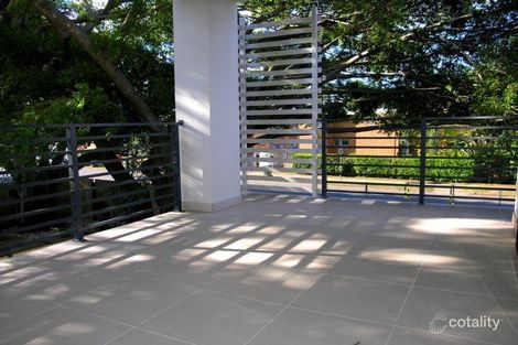 Property photo of 3/255 Cavendish Road Coorparoo QLD 4151