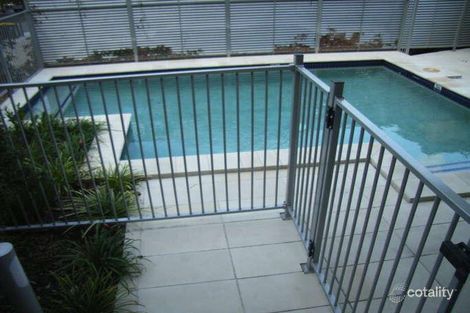 Property photo of 202/18 Paradise Street Highgate Hill QLD 4101