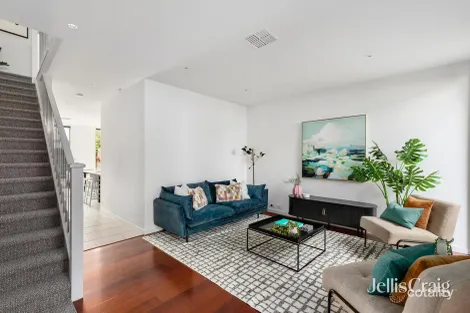Property photo of 9 Pottage Circuit Macleod VIC 3085