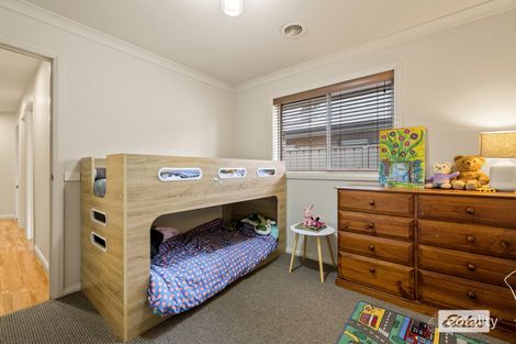 Property photo of 11 Middleton Crescent Wodonga VIC 3690