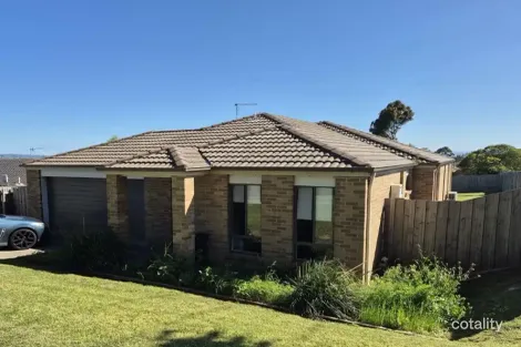 49 Glendonald Rd, Churchill, VIC 3842