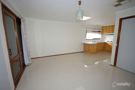 3 Hunt Cres, Clarinda, VIC 3169