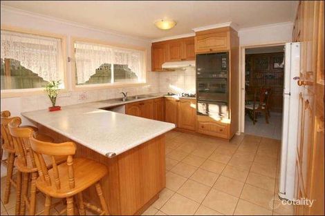 Property photo of 3 Medina Road Glen Waverley VIC 3150