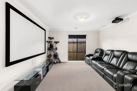 Property photo of 104 Moreillon Boulevarde Bannockburn VIC 3331
