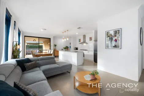 Property photo of 14 Bauxite Road Treeby WA 6164