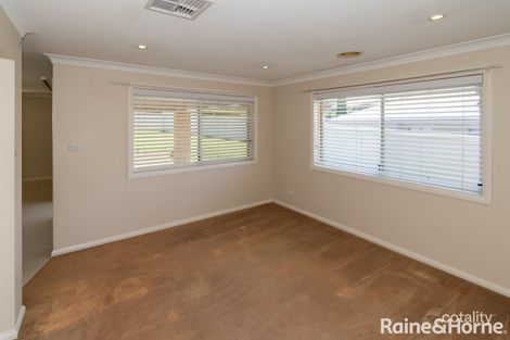 Property photo of 30 Marylands Way Bourkelands NSW 2650