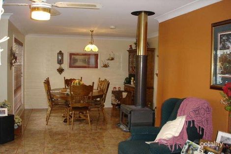 Property photo of 19 Saint Leger Court Yamanto QLD 4305