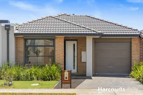 10 Portrait Pl, Clyde North, VIC 3978