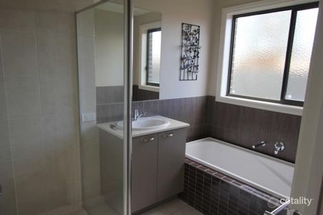 Property photo of 26 Cotswold Drive Alfredton VIC 3350