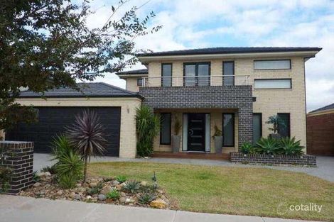 Property photo of 3 Darlinghurst Place Taylors Hill VIC 3037