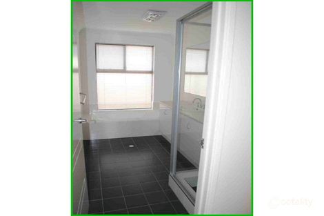 Property photo of 16 Scottsdale Turn Meadow Springs WA 6210