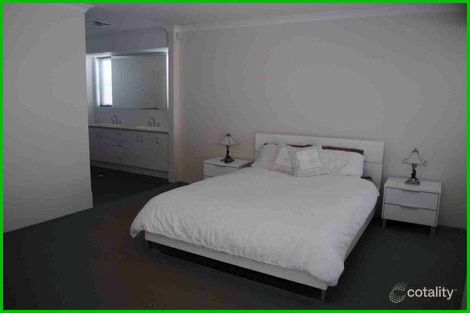 Property photo of 16 Scottsdale Turn Meadow Springs WA 6210