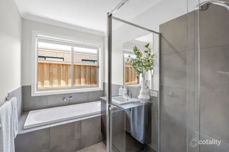 Property photo of 19 Milla Avenue Armstrong Creek VIC 3217