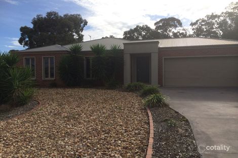 6 Luke Pl, Flora Hill, VIC 3550