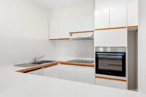 Property photo of 22/11 Breaker Street Main Beach QLD 4217