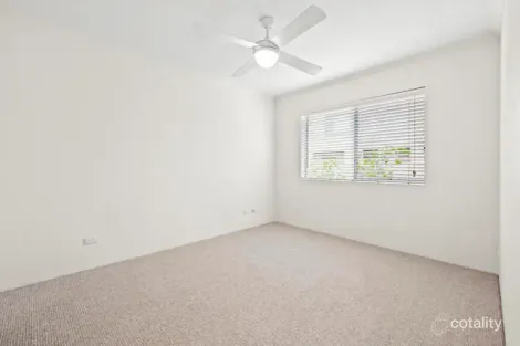 Property photo of 22/11 Breaker Street Main Beach QLD 4217