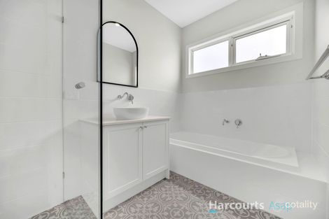 Property photo of 2 Netherall Street Seaford VIC 3198