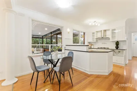 Property photo of 37 Hillside Road Mount Waverley VIC 3149