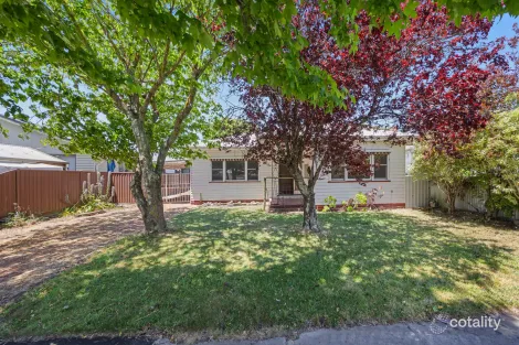 6 Dover St, Wendouree, VIC 3355