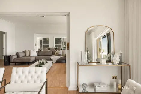 Property photo of 2 Binaville Avenue Burraneer NSW 2230