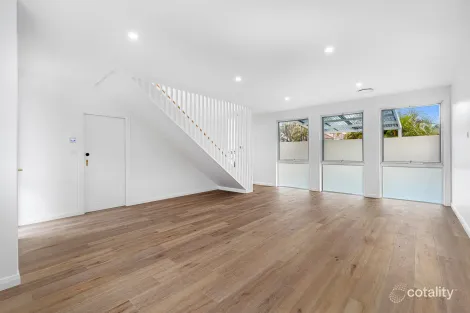 Property photo of 4/5 Gannons Road Caringbah NSW 2229