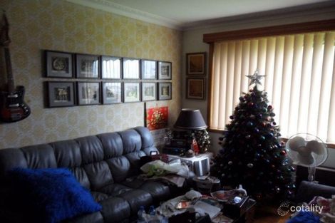 Property photo of 11 Atheldene Drive St Albans VIC 3021