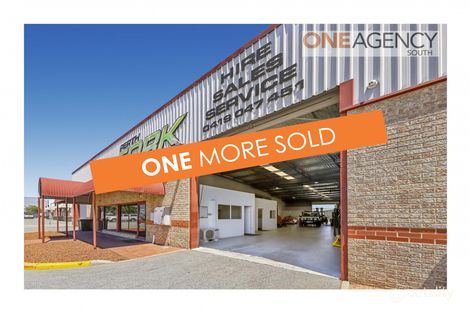 2/6 Cocos Dr, Bibra Lake, WA 6163