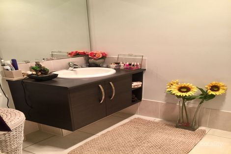 Property photo of 6 Hinchinbrook Avenue Fitzgibbon QLD 4018