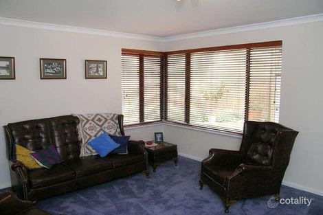 Property photo of 15 Honeymyrtle Grange Halls Head WA 6210