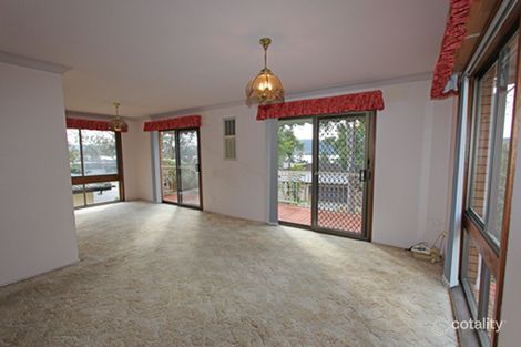 Property photo of 38 Orana Street Green Point NSW 2251