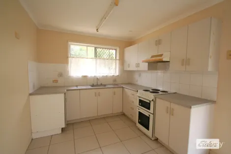 Property photo of 25 Barry Street Emerald QLD 4720