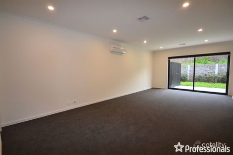 Property photo of 40 Amadeo Way Chirnside Park VIC 3116