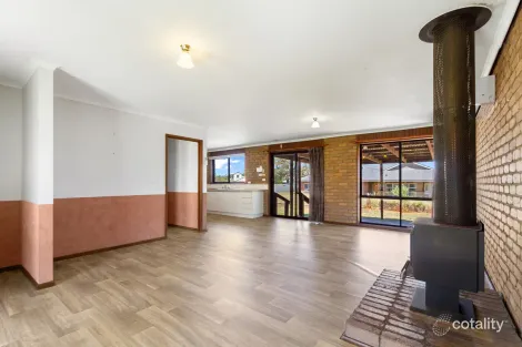 Property photo of 48 Carter Street Stratford VIC 3862